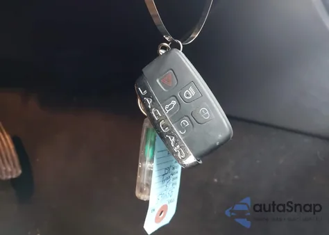 2013 Jaguar Xj из США, поврежденный, VIN SAJWA1C78D8V58290